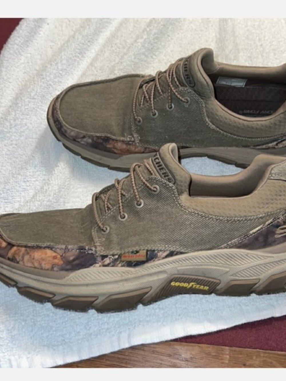 Sketchers, Men's 11, Loleto Moc Toe Bungee Lace camo